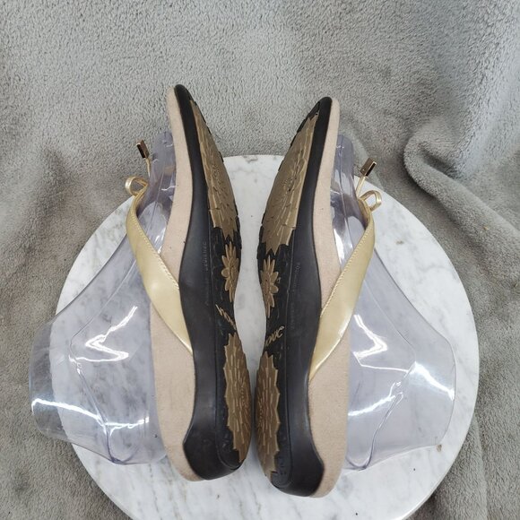 Vionic Shoes Womens Size 8 Gold Faux Leather Bella II Thong Sandals *Read* - Picture 6 of 10